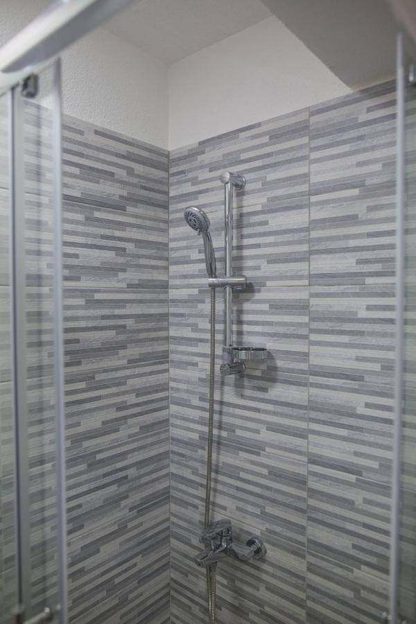 Serious Job Apartment ดูบรอฟนิก ภายนอก รูปภาพ